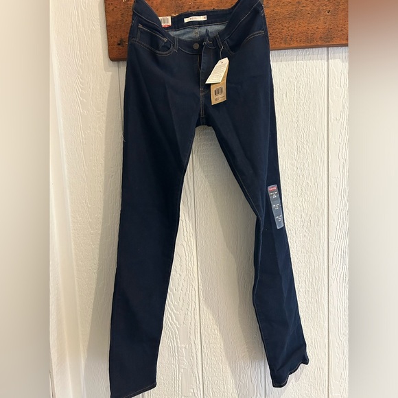 Levi’s Jeans - Picture 2 of 6